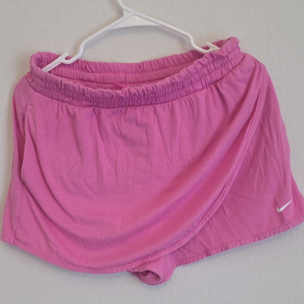 Nike Youth XL Vibrant Pink Athletic Skort